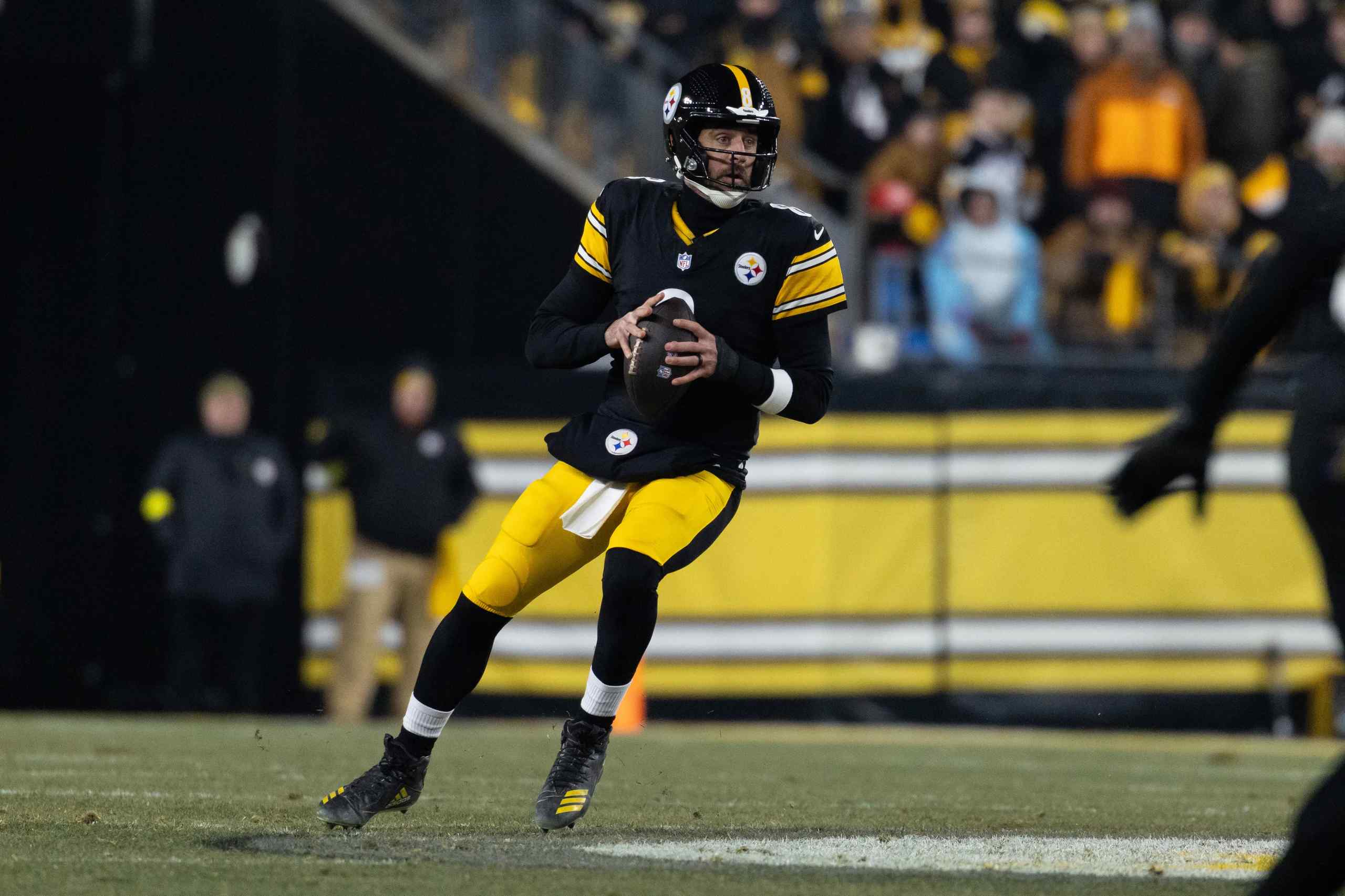 Aaron Rodgers of the Pittsburgh Steelers